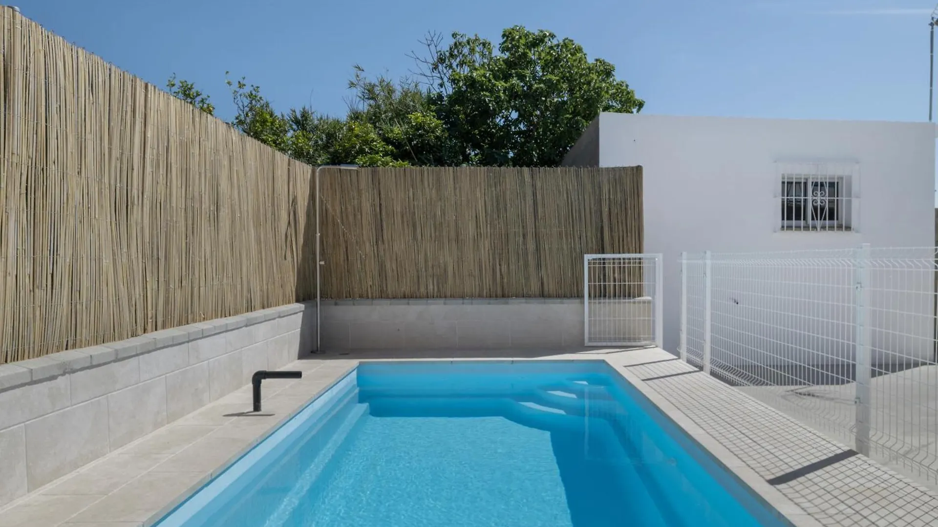 Cortijo Valle Conil 科尼尔-德拉弗龙特拉 别墅